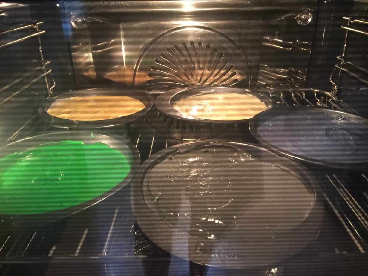 Coloured Mix in Pans
